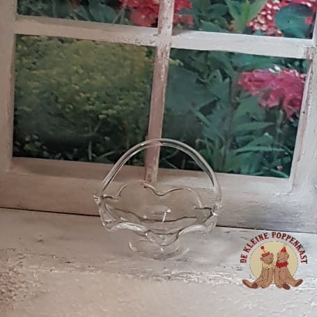 Glazen schaaltje met hengsel