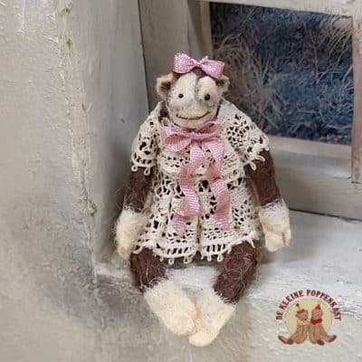 Bernie Monkey met jurkje