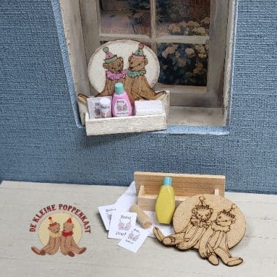 DIY zelfmaakpakket verzorgingsrekje - 1:12