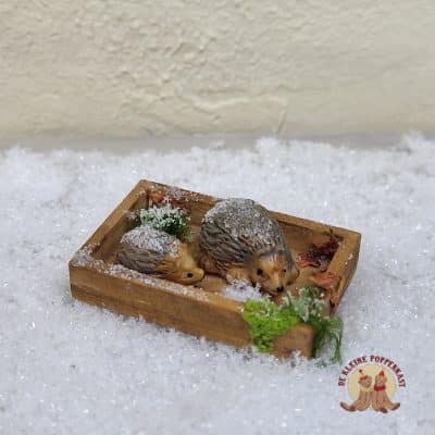 Miniatuur poppenhuis egel 1:12, handgemaakte decoratie